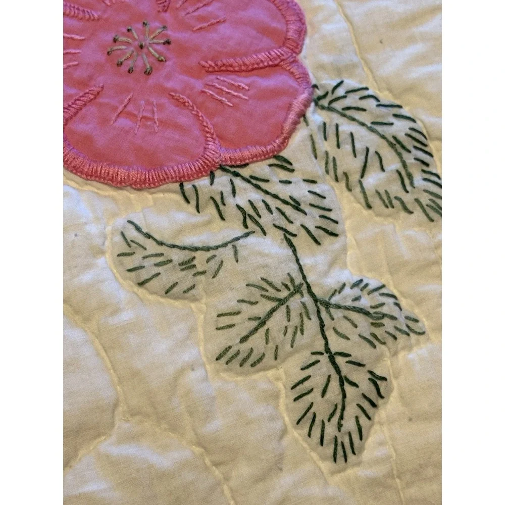Vintage Quilt Pink and White Embroidered Appliqué 12 Square Floral 70